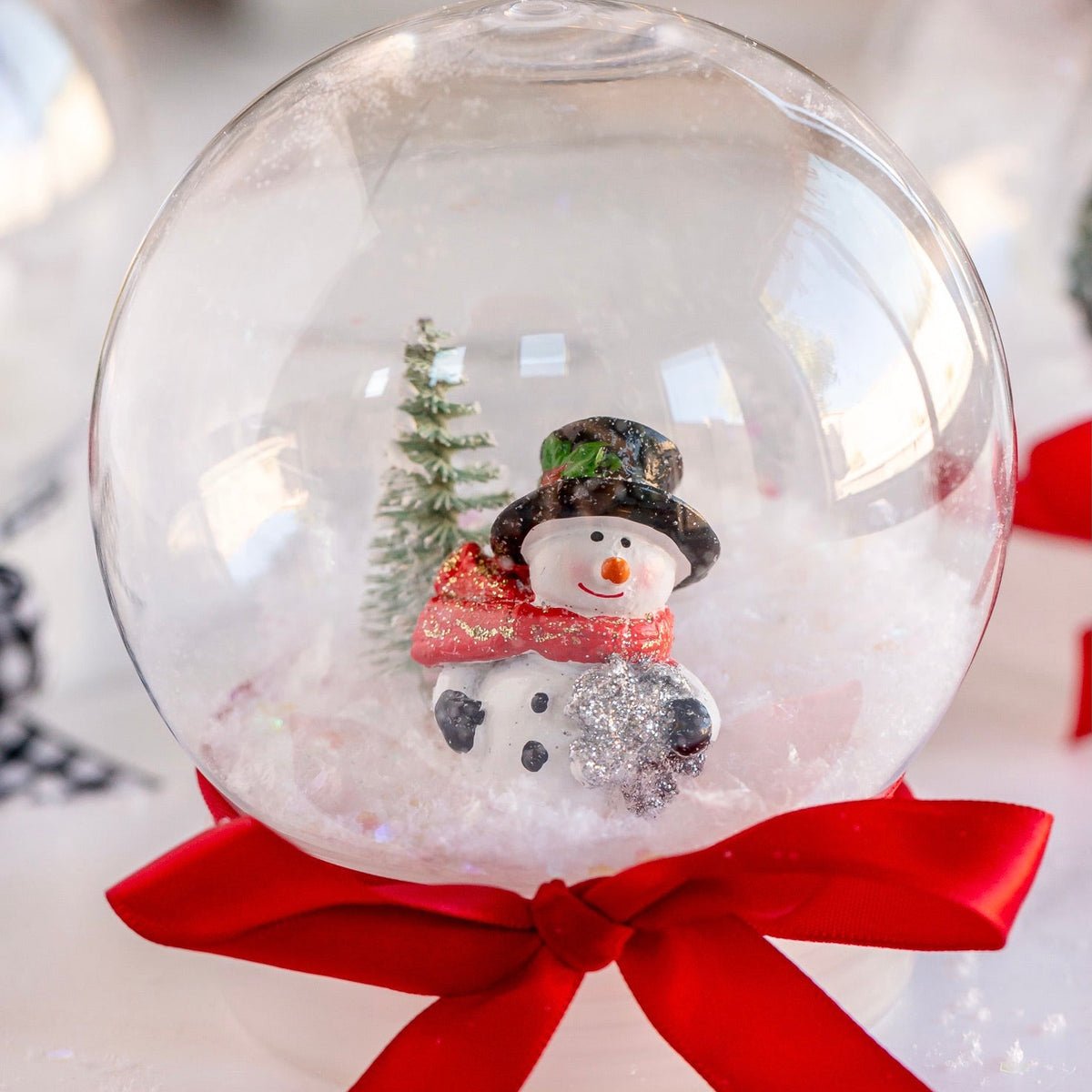 Kids Make & Take Workshop - Holiday Snowglobe